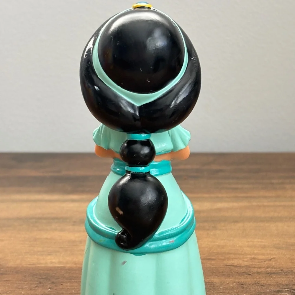 DISNEY Parks Aladdin Princess JASMINE Vinyl Bath Pool Toy Figure Cake Topper
